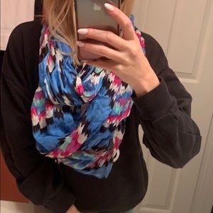 Infinity scarf